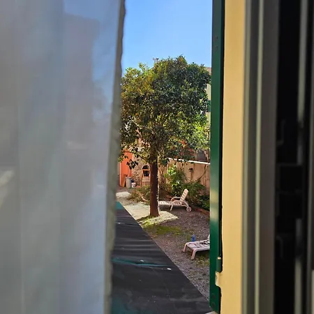 Casa Atena, Spaziosa, Luminosa, Ad Un Passo Dal Mare E Nel Cuore Di Varazze Exterior foto
