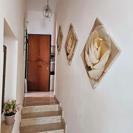 Casa Atena, Spaziosa, Luminosa, Ad Un Passo Dal Mare E Nel Cuore Di Varazze Exterior foto