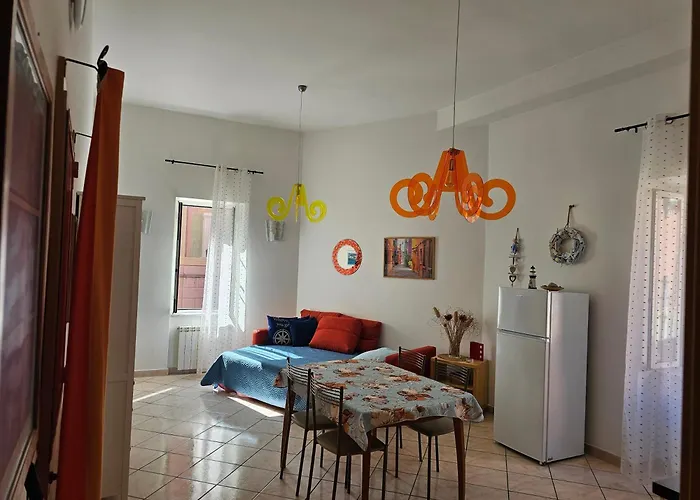 Casa Atena, Spaziosa, Luminosa, Ad Un Passo Dal Mare E Nel Cuore Di Varazze