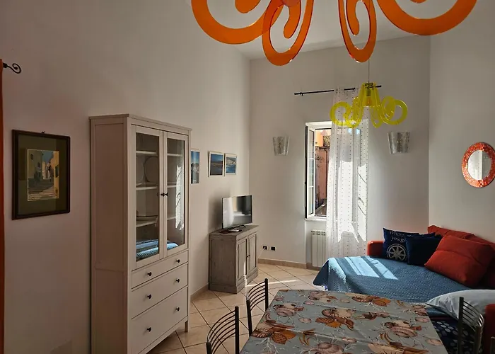 Casa Atena, Spaziosa, Luminosa, Ad Un Passo Dal Mare E Nel Cuore Di Varazze