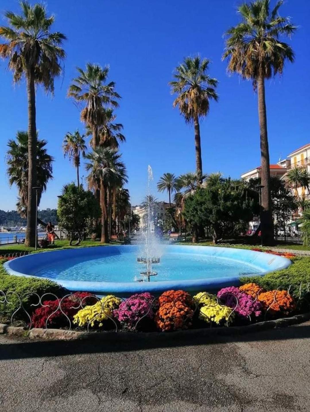 Casa Atena, Spaziosa, Luminosa, Ad Un Passo Dal Mare E Nel Cuore Di Apartment *