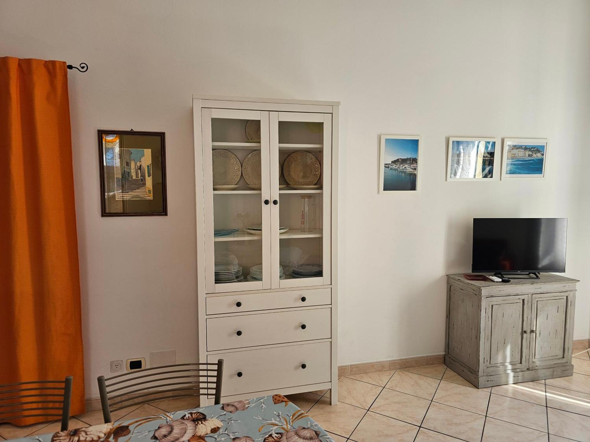 Apartment Casa Atena, Spaziosa, Luminosa, Ad Un Passo Dal Mare E Nel Cuore Di Varazze